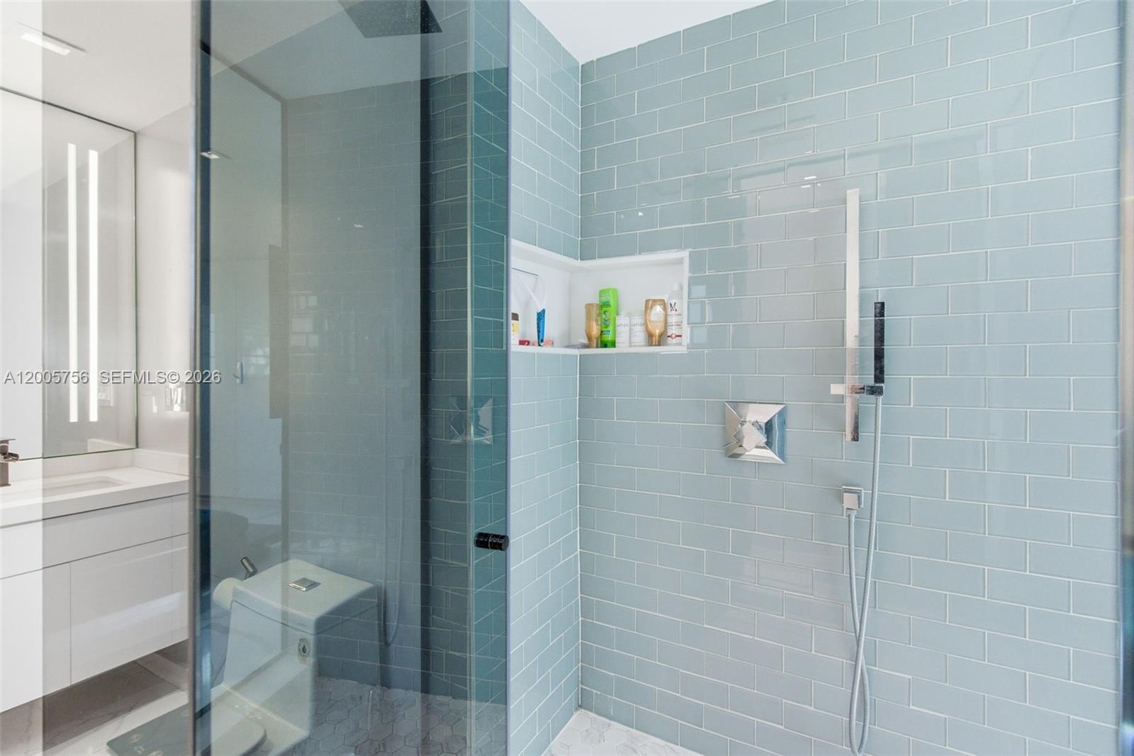 1428 Euclid Ave # 207