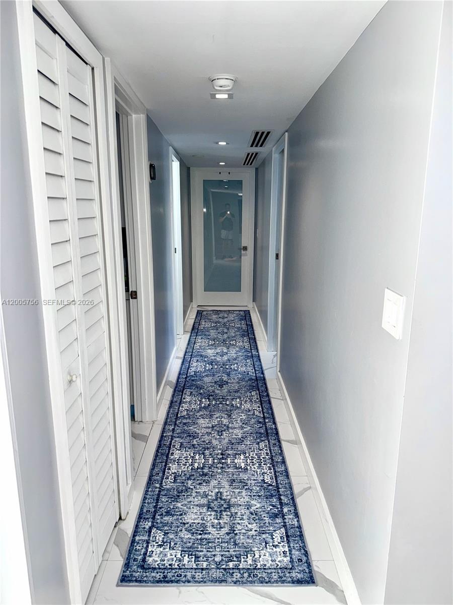 1428 Euclid Ave # 207