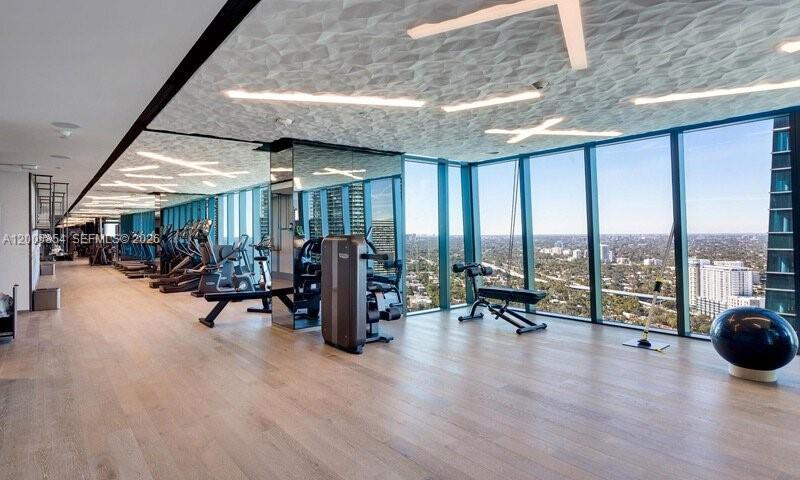 1451 Brickell Ave # 4002