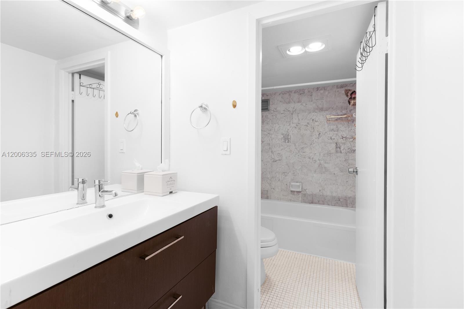 555 NE 15th St # 501