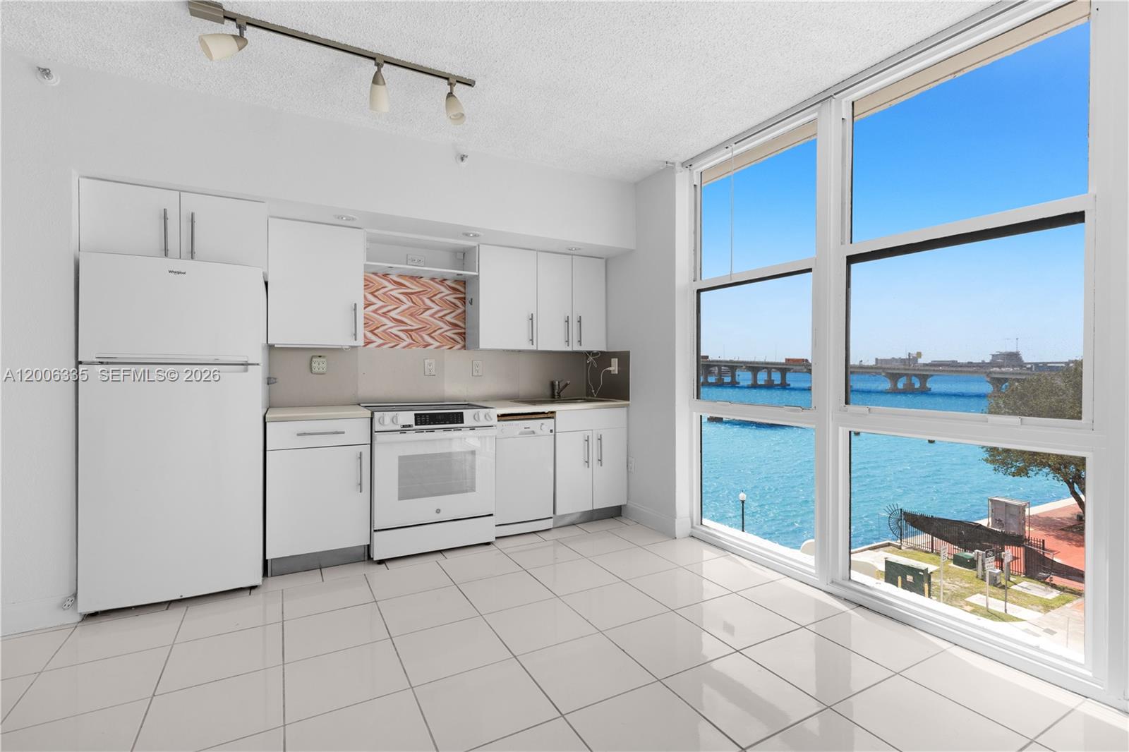 555 NE 15th St # 501