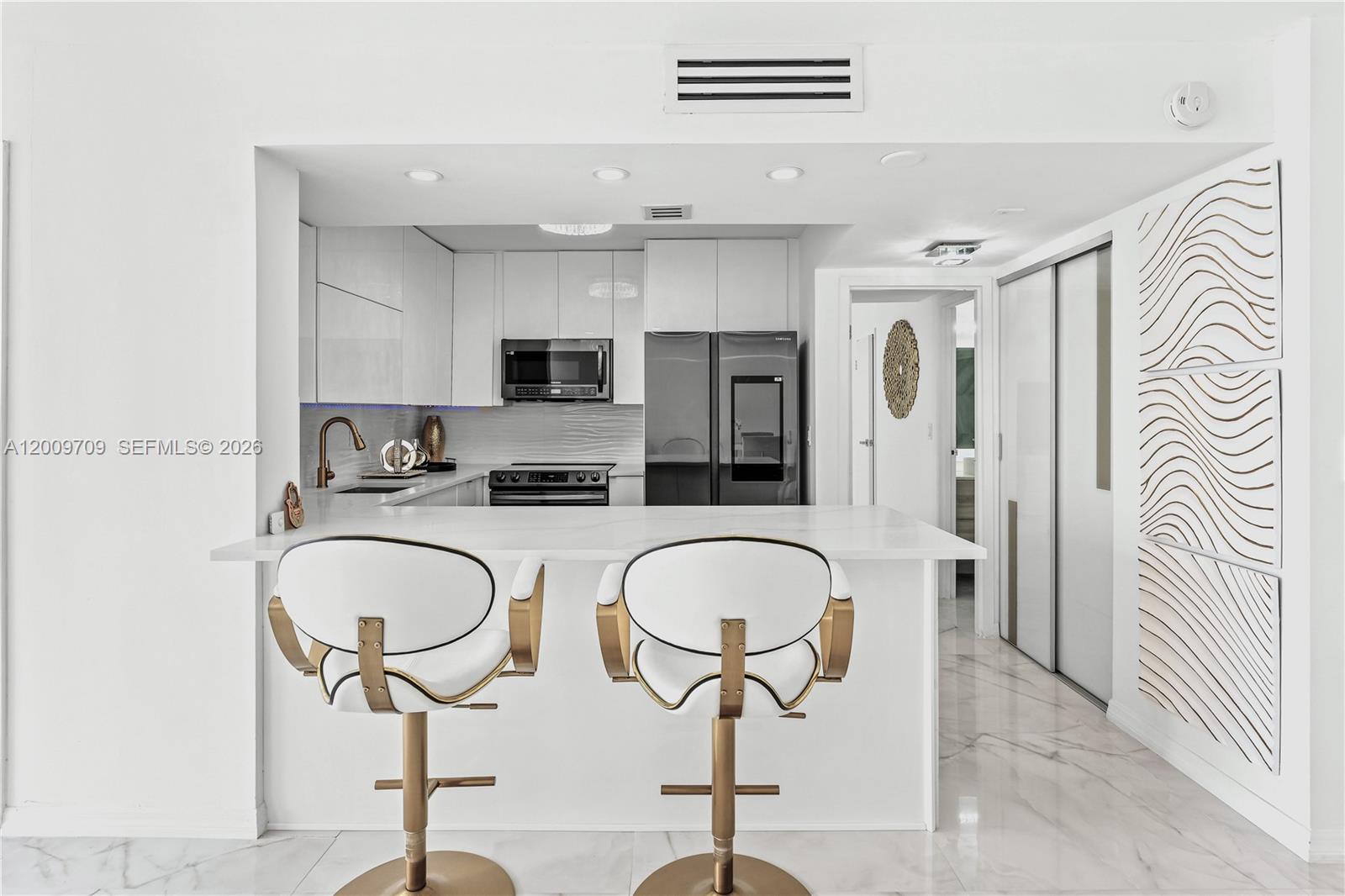 2017 S Ocean Dr # 1206