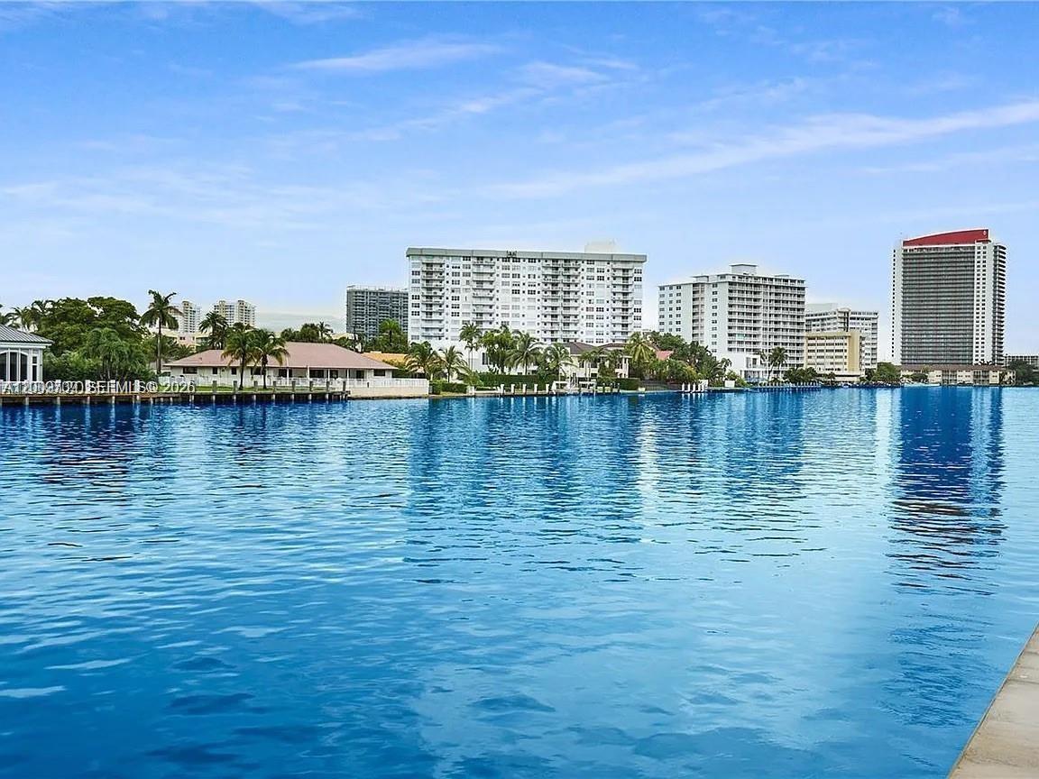 2017 S Ocean Dr # 1206