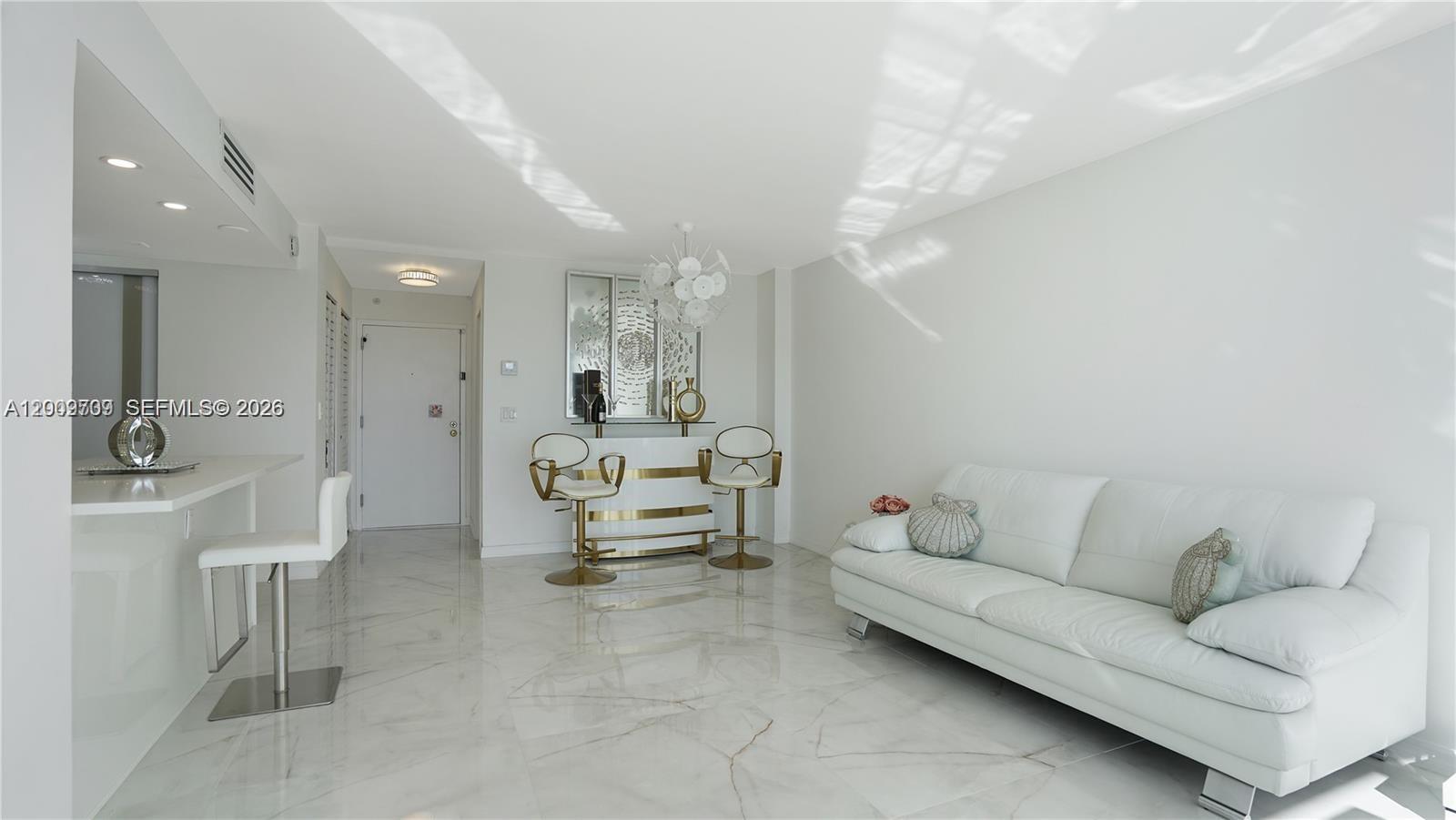 2017 S Ocean Dr # 1206