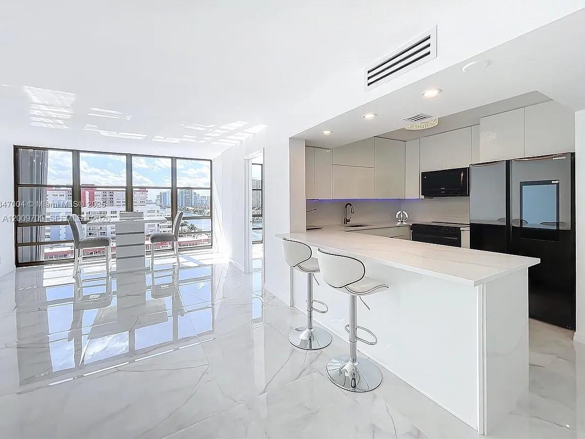 2017 S Ocean Dr # 1206