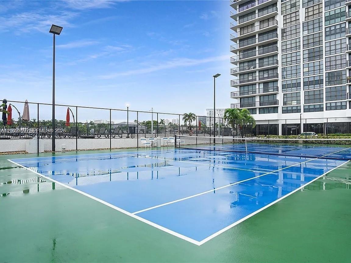 2017 S Ocean Dr # 1206