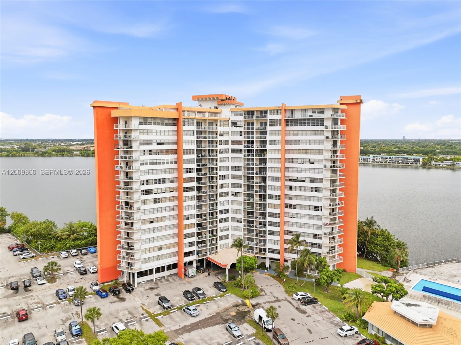 1301 NE Miami Gardens Dr Unit: 315W