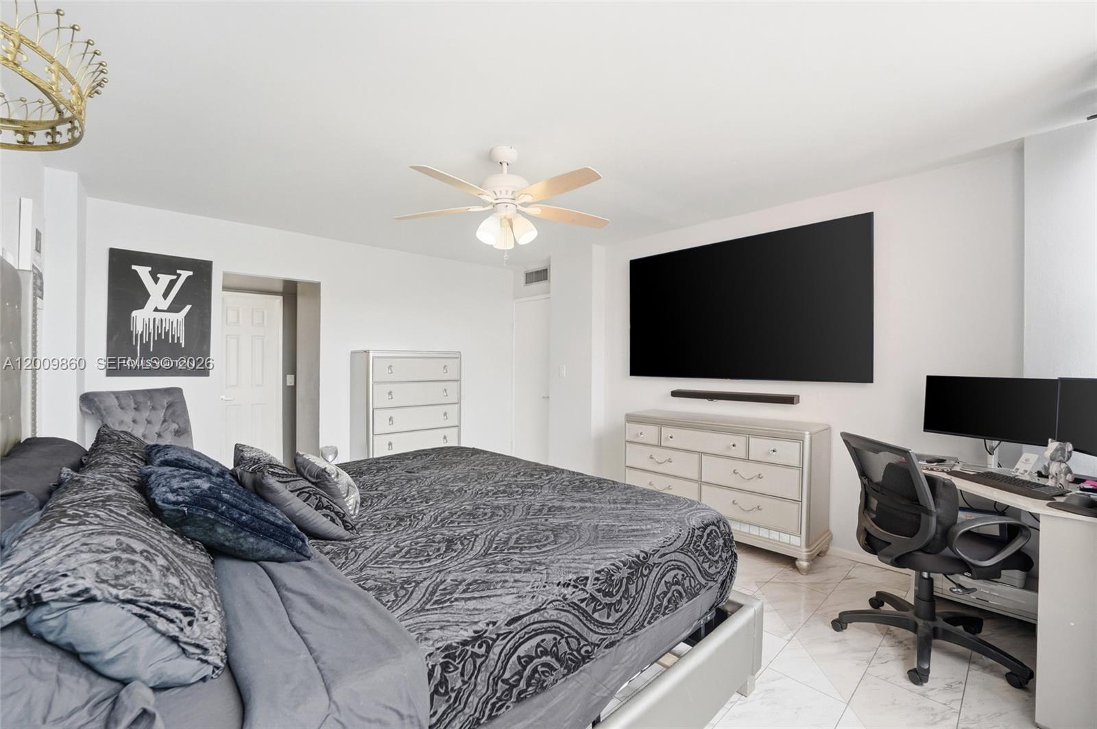 1301 NE Miami Gardens Dr Unit: 315W