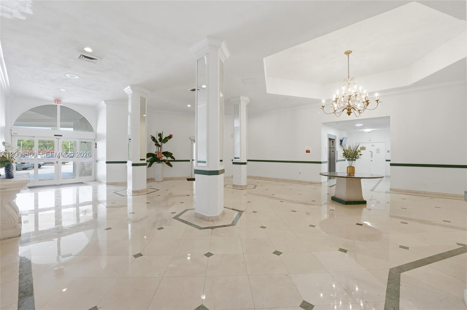 1301 NE Miami Gardens Dr Unit: 315W