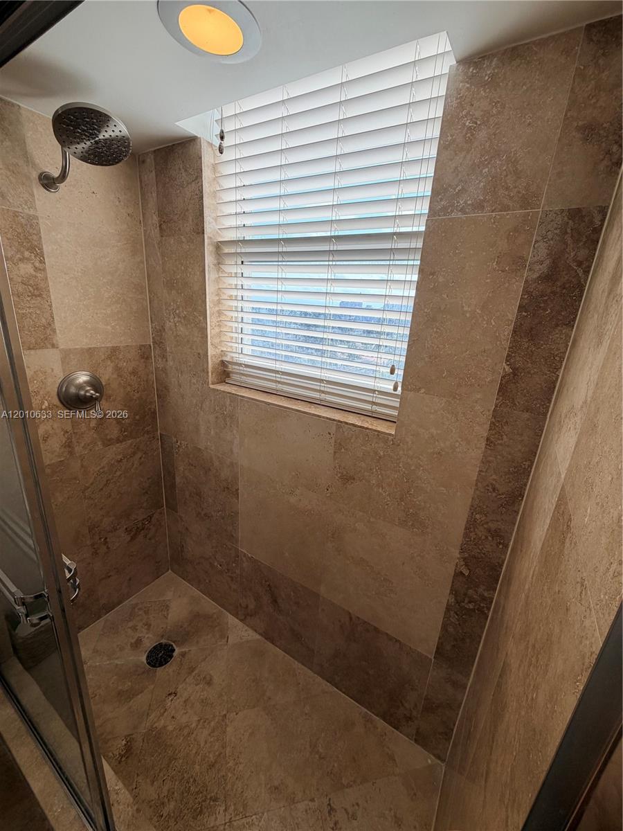 3232 SW 22nd Ter # 910