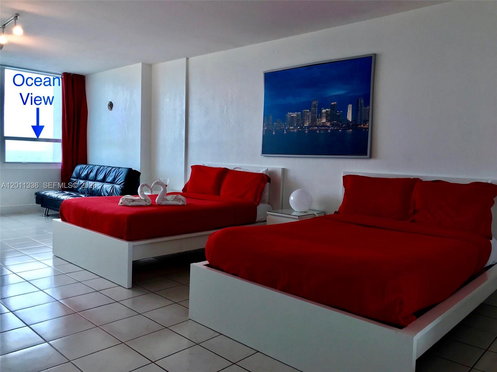 5445 Collins Ave # 530