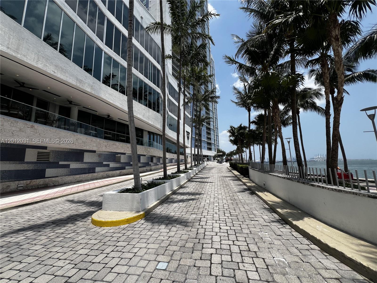 335 S Biscayne Blvd # 2900