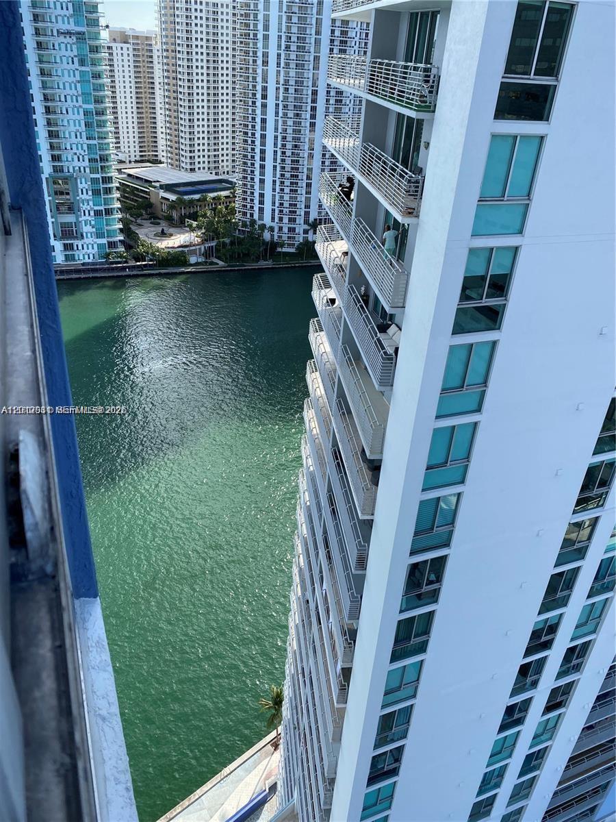 335 S Biscayne Blvd # 2900