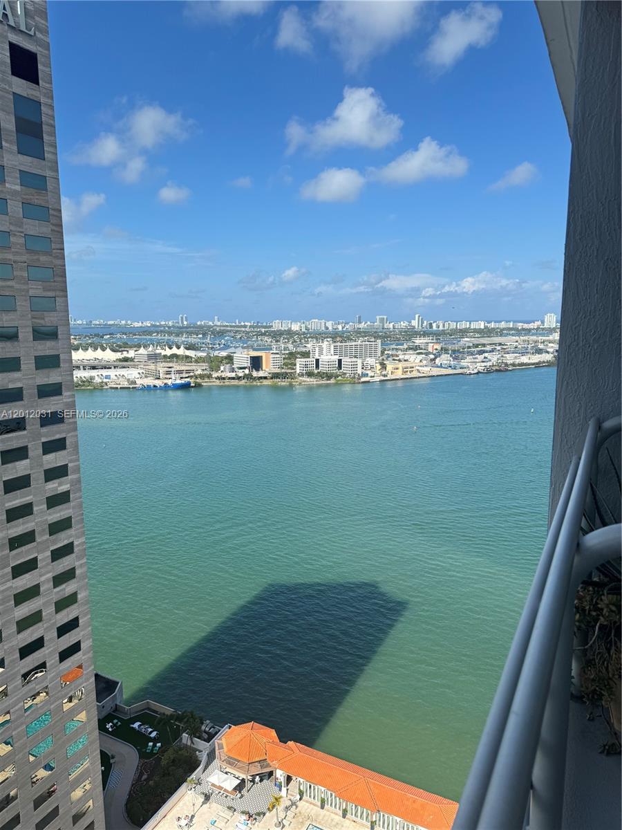 335 S Biscayne Blvd # 2900
