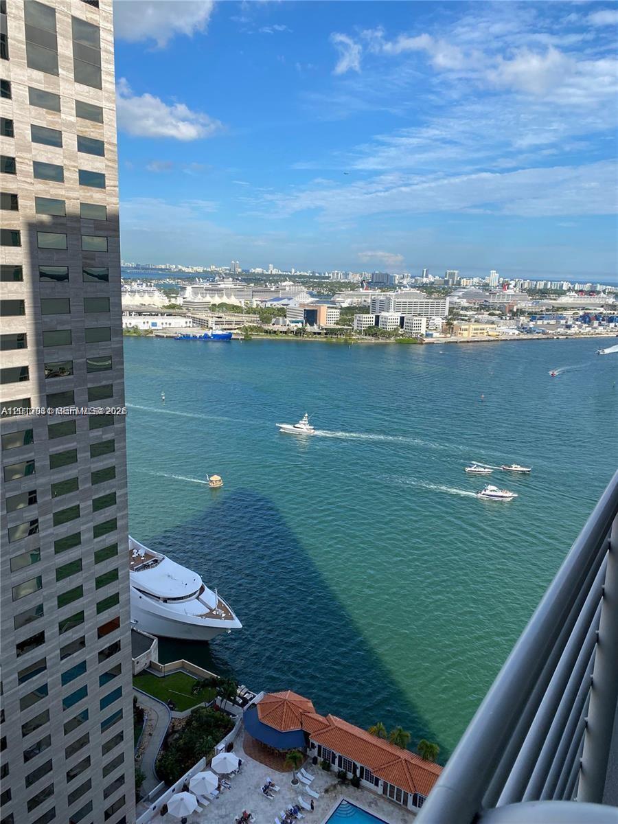 335 S Biscayne Blvd # 2900