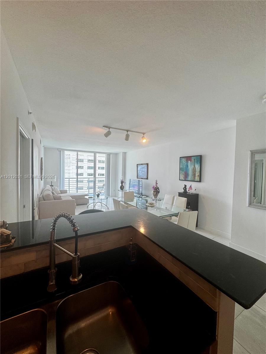 335 S Biscayne Blvd # 2900