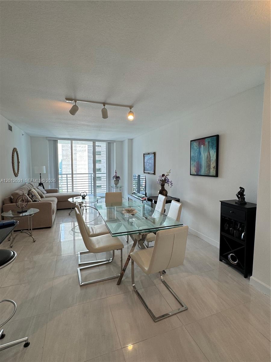 335 S Biscayne Blvd # 2900