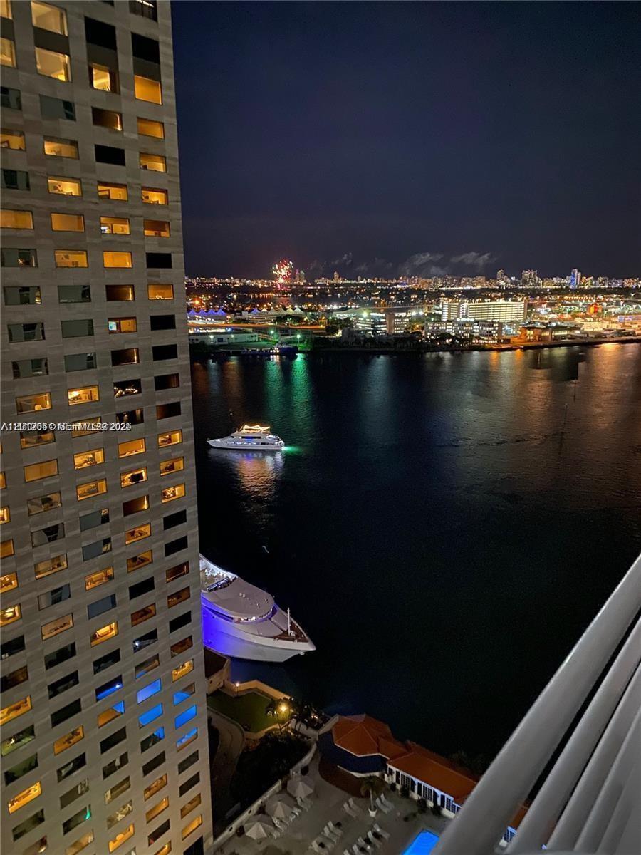 335 S Biscayne Blvd # 2900
