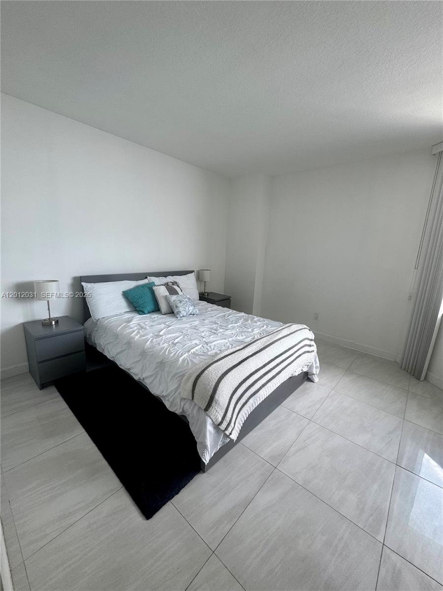 335 S Biscayne Blvd # 2900