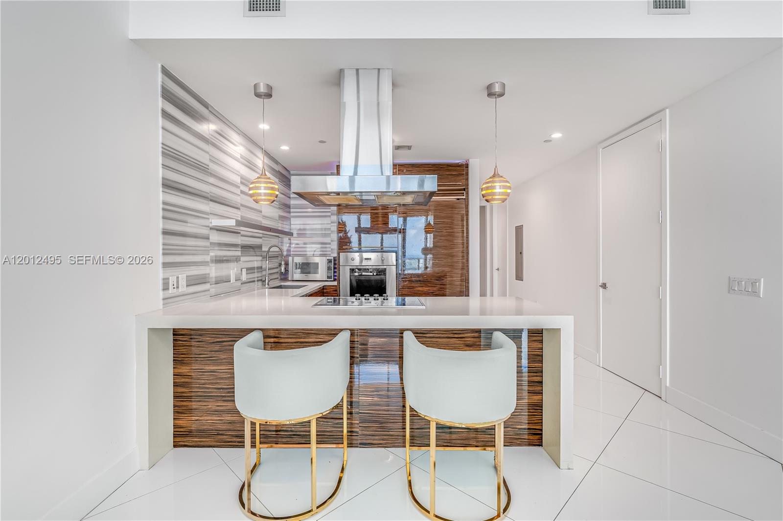 1100 Biscayne Blvd # 5702