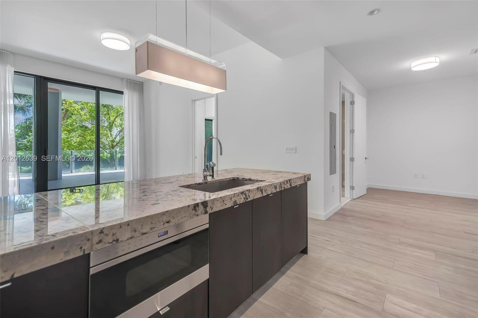 2831 S Bayshore Dr # 402