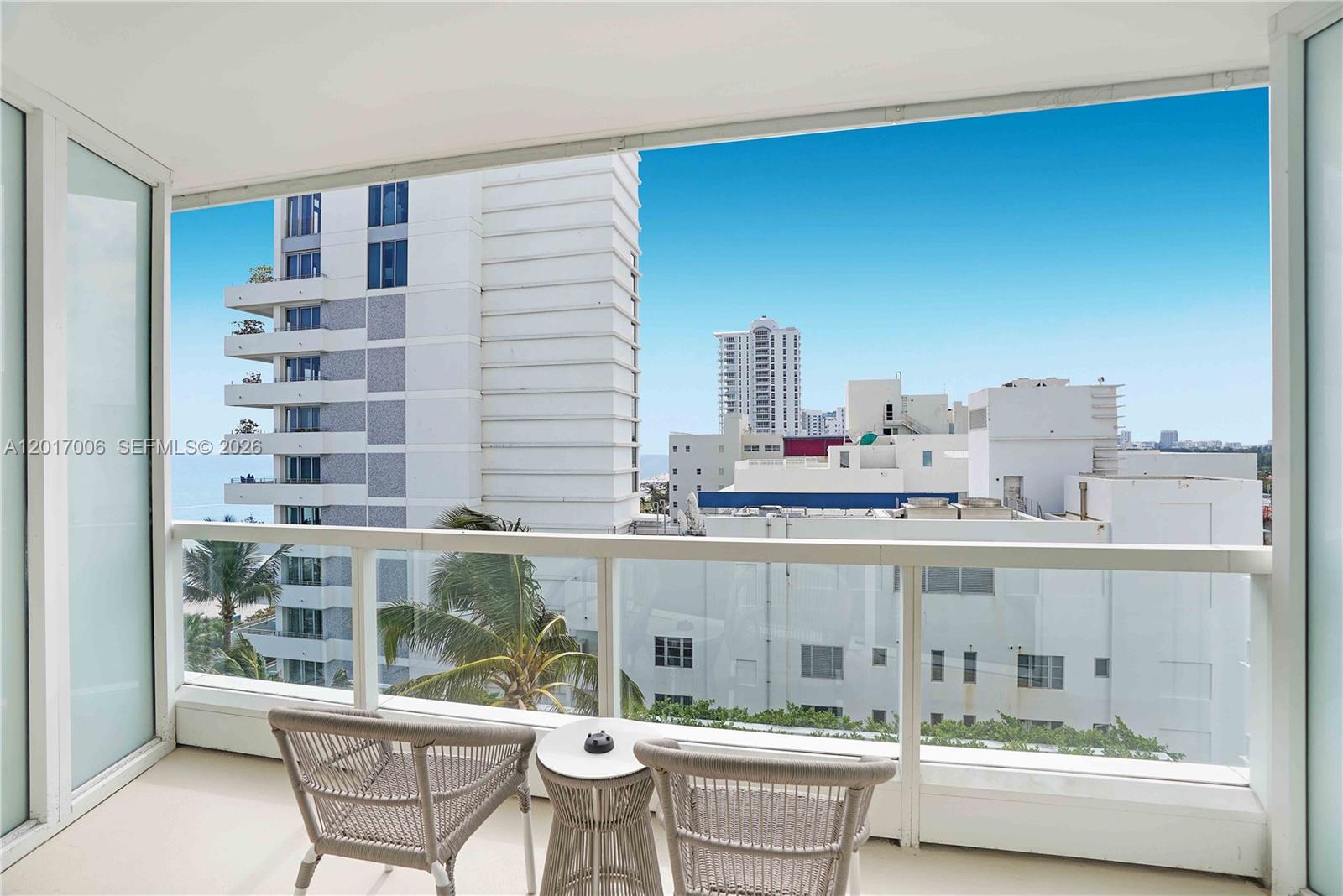 4391 Collins Ave # 916
