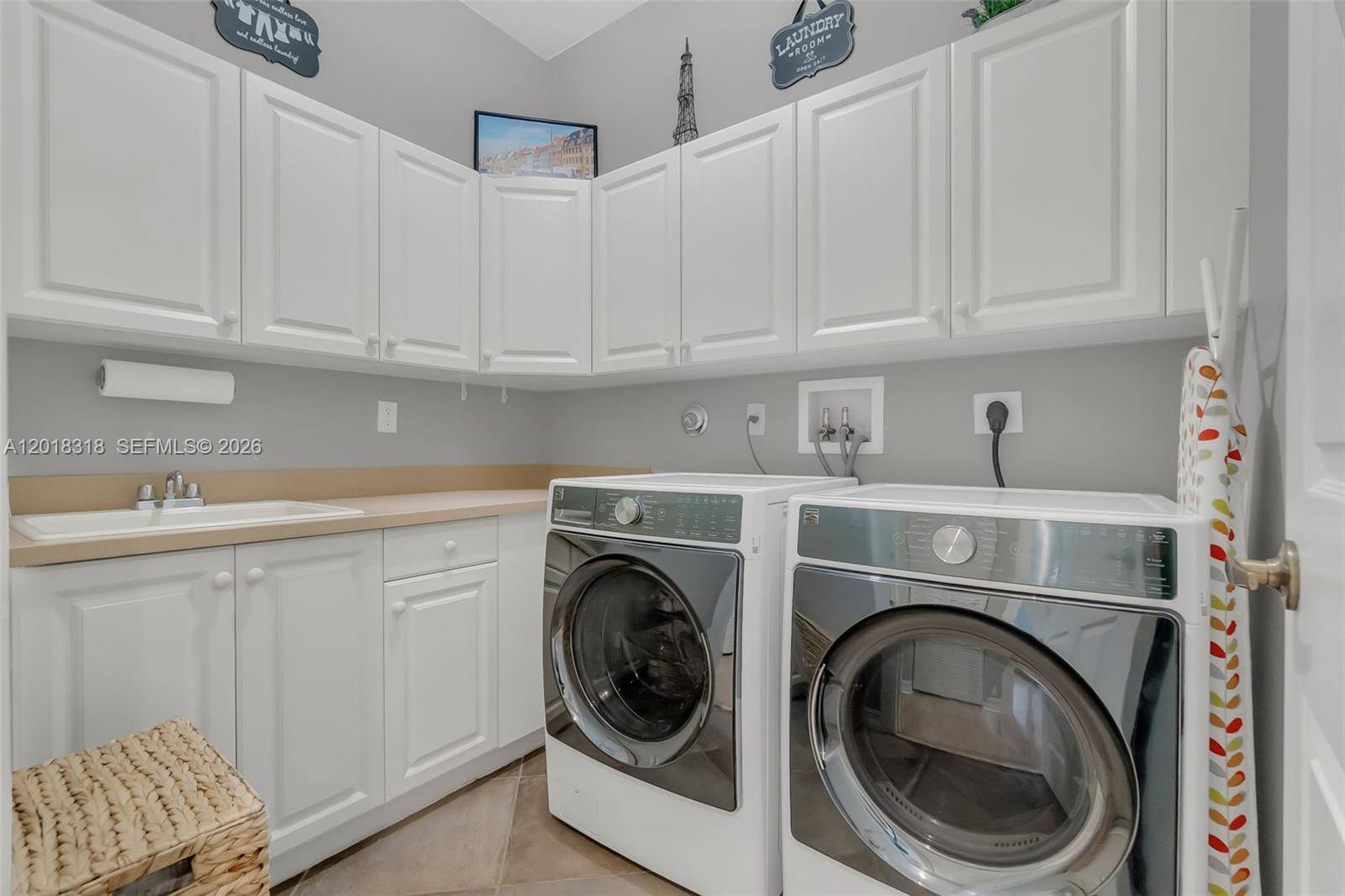 11075 NW 79th Place