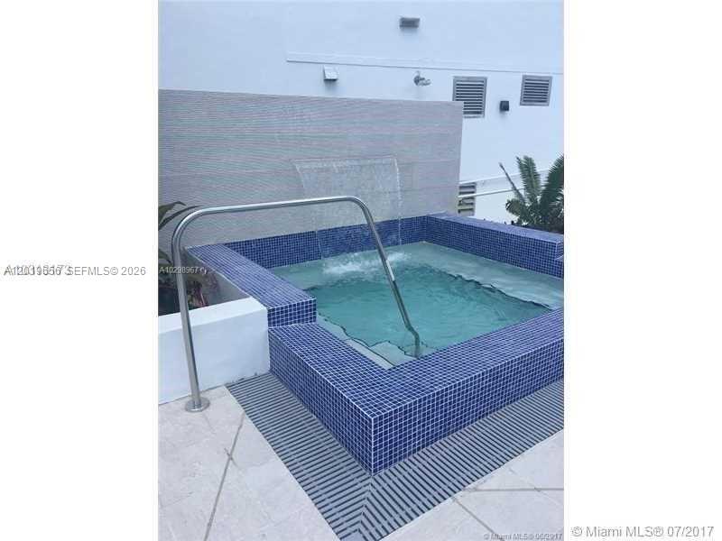 1010 SW 2nd Ave # 1105
