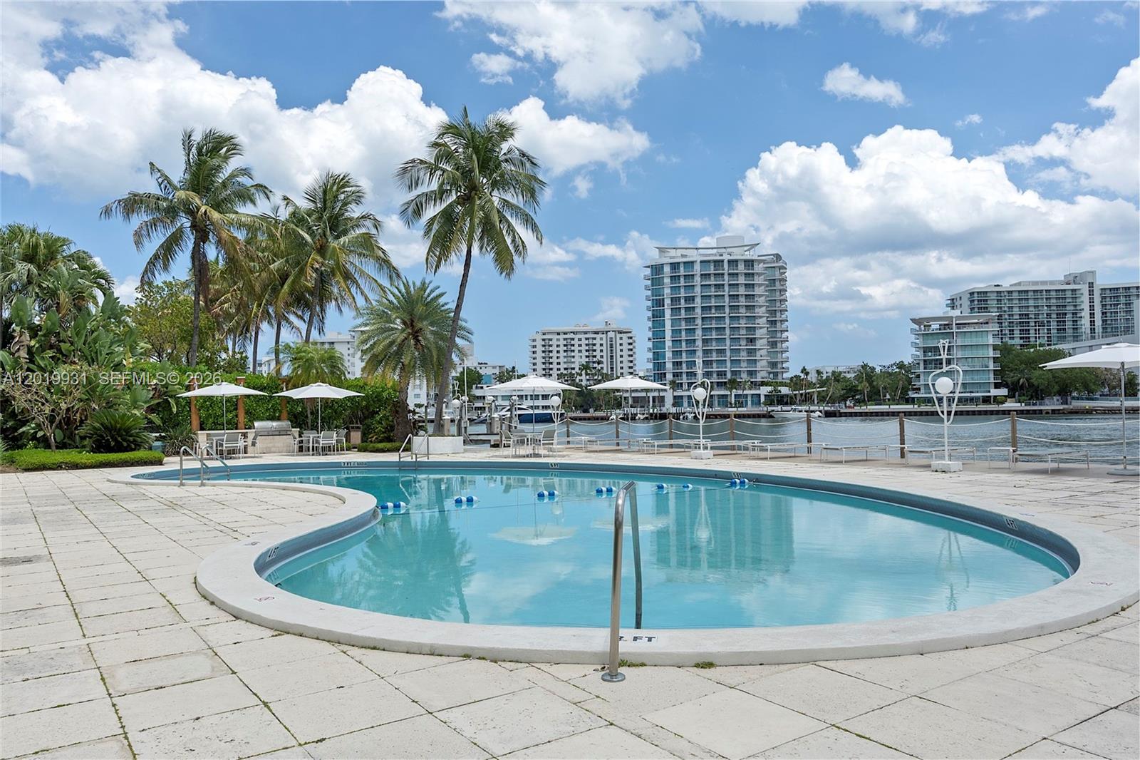 16 Island Ave # 7C