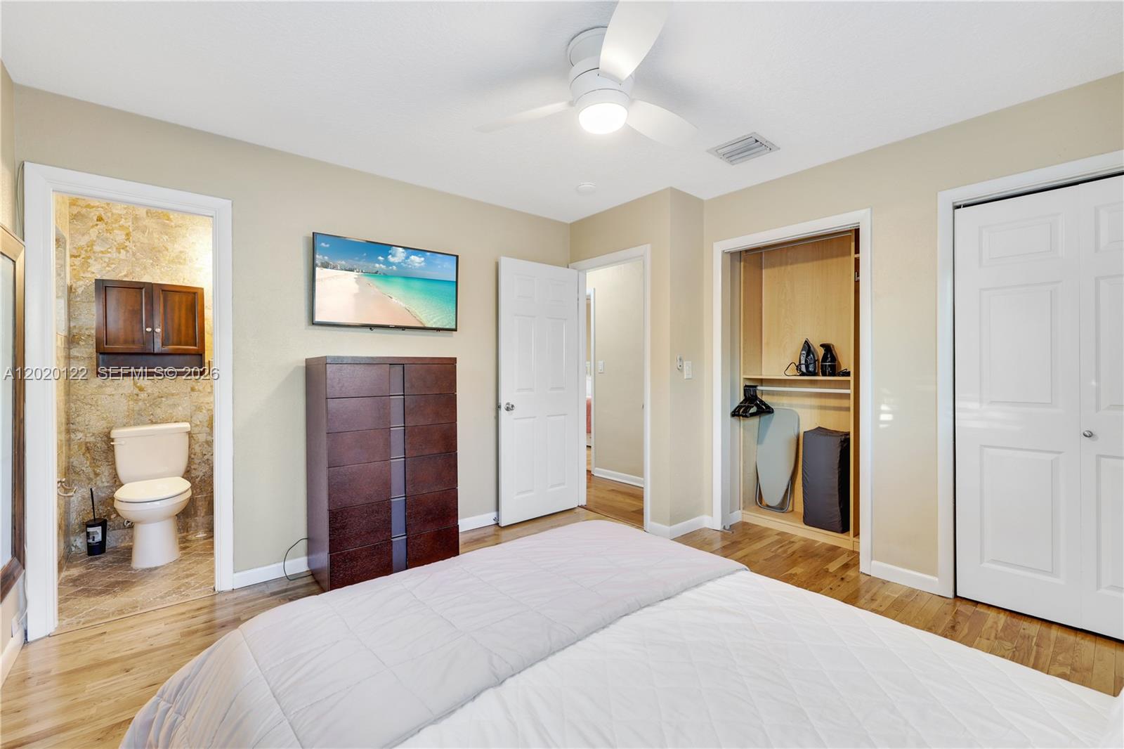 1311 NE 26th Ter
