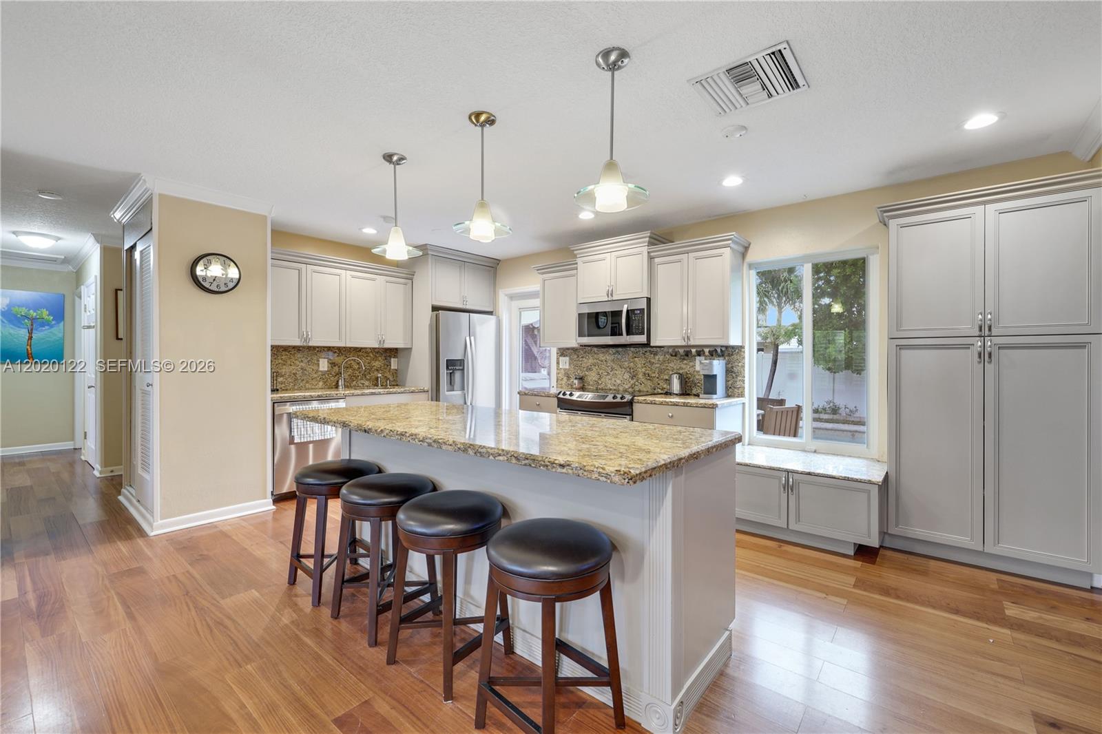 1311 NE 26th Ter