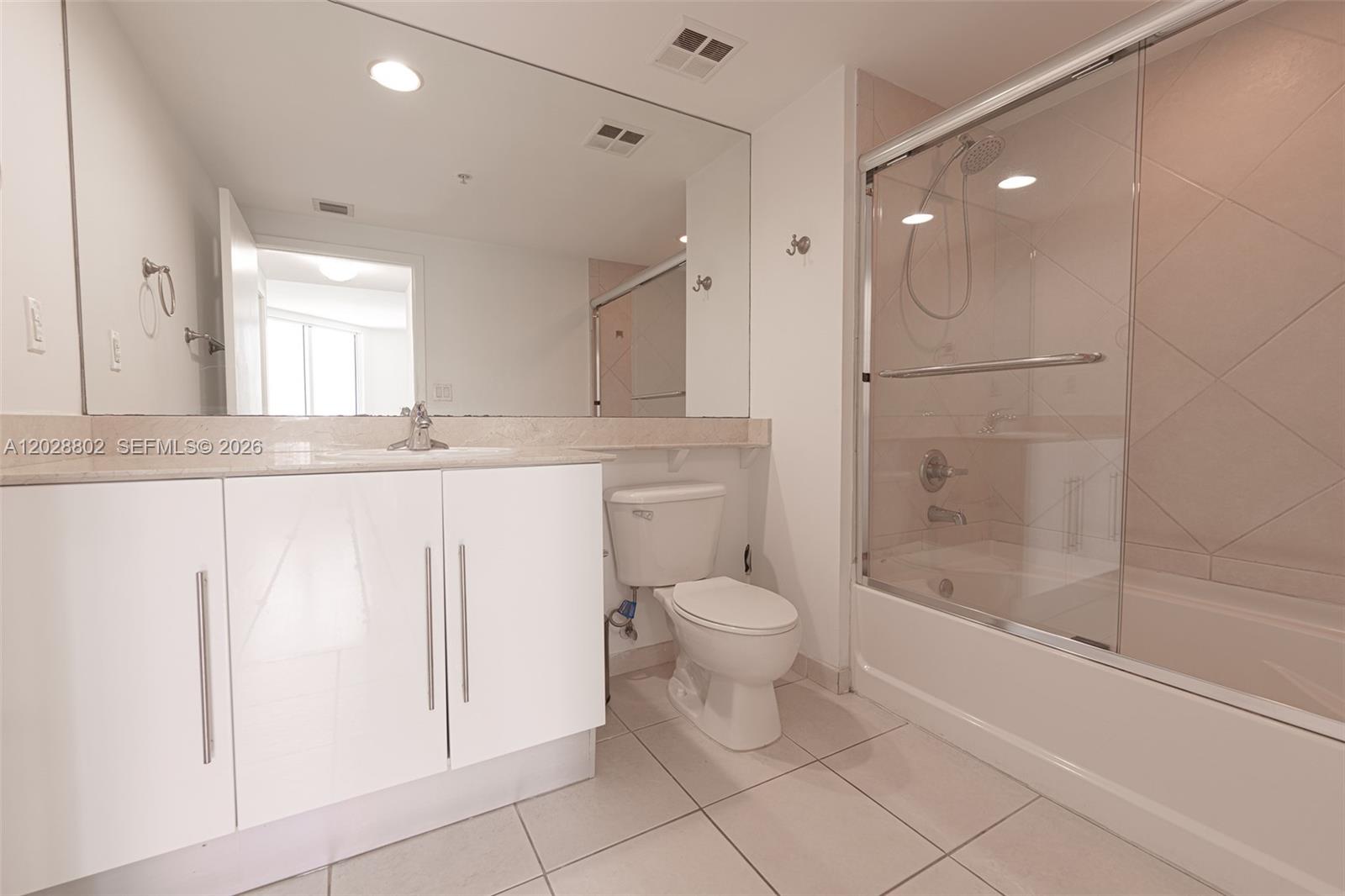 325 S Biscayne Blvd # 821