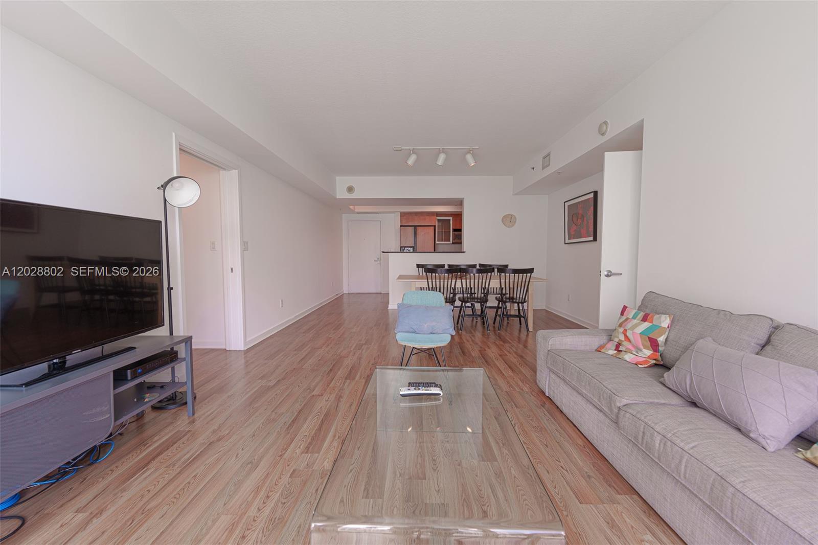 325 S Biscayne Blvd # 821