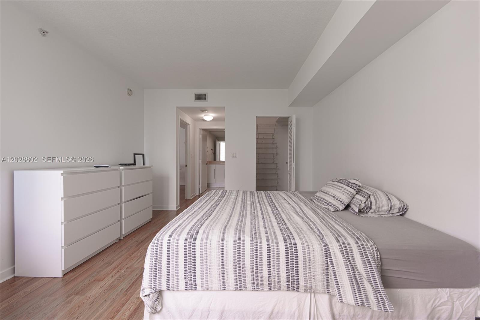325 S Biscayne Blvd # 821