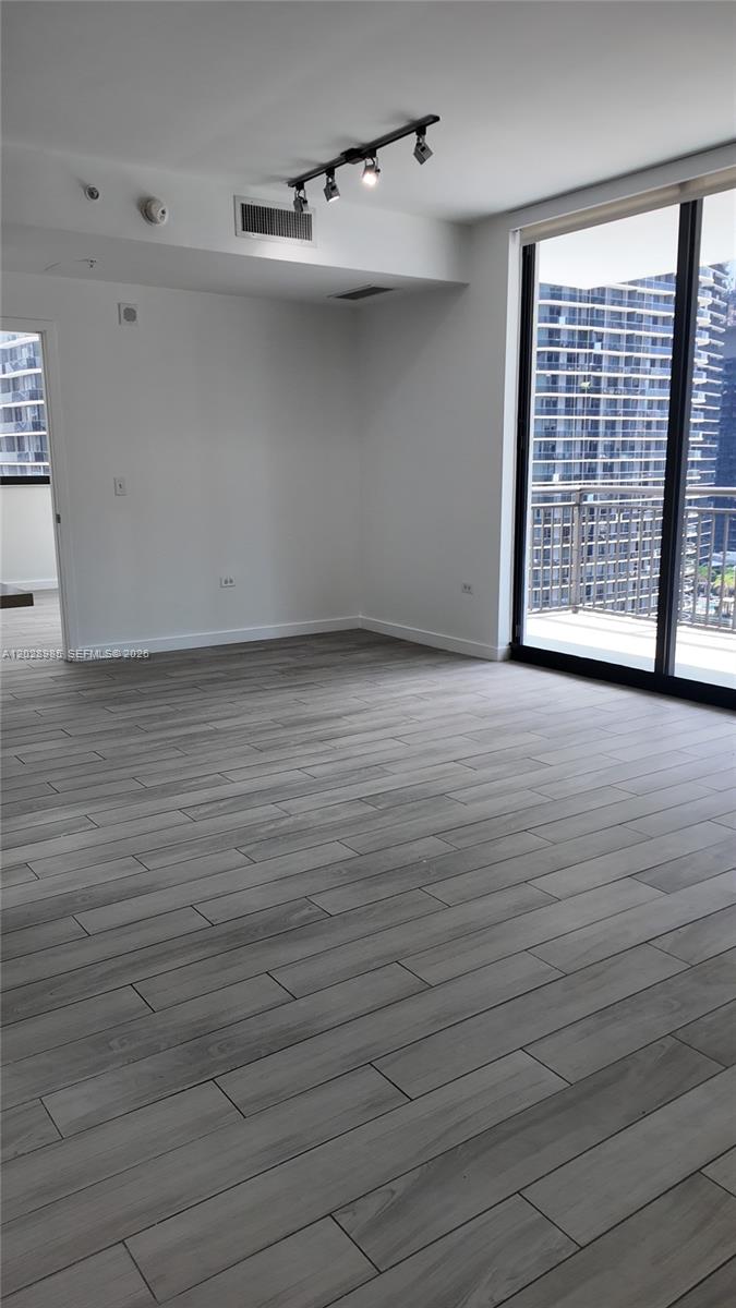 999 SW 1st Avenue 2202