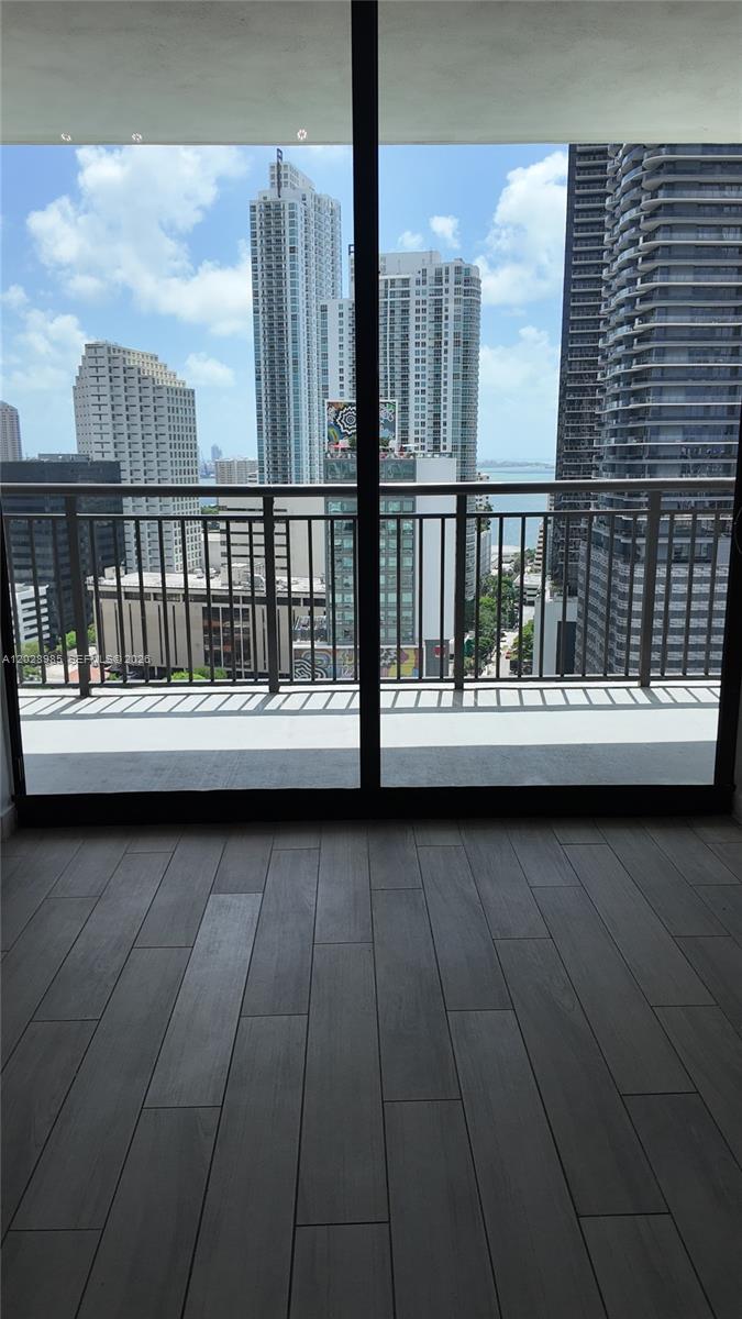 999 SW 1st Avenue 2202