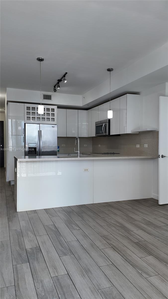 999 SW 1st Avenue 2202