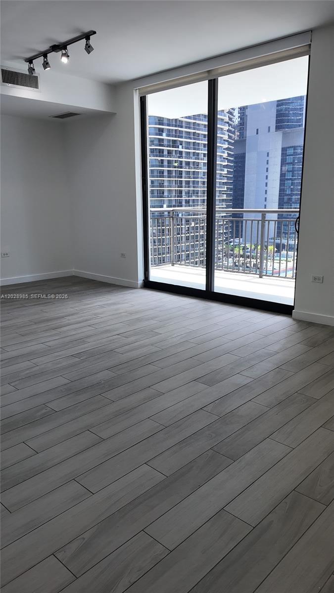 999 SW 1st Avenue 2202