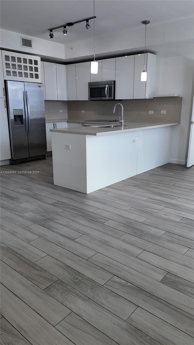 999 SW 1st Avenue 2202