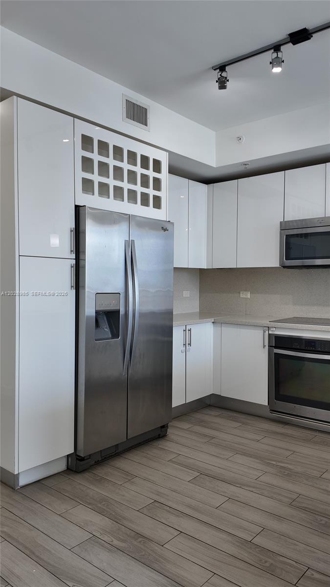 999 SW 1st Avenue 2202