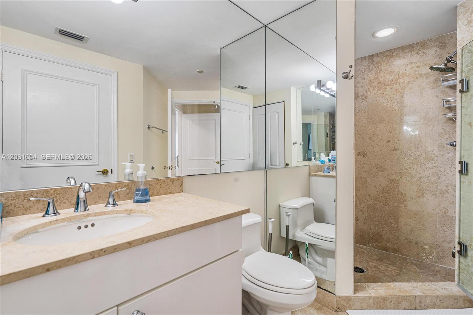 4779 Collins Ave # 2305