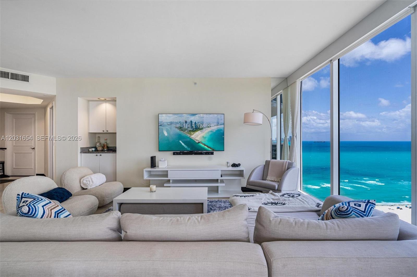 4779 Collins Ave # 2305