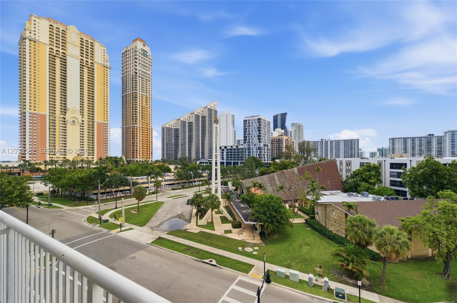 17800 Atlantic Blvd Unit: PH3
