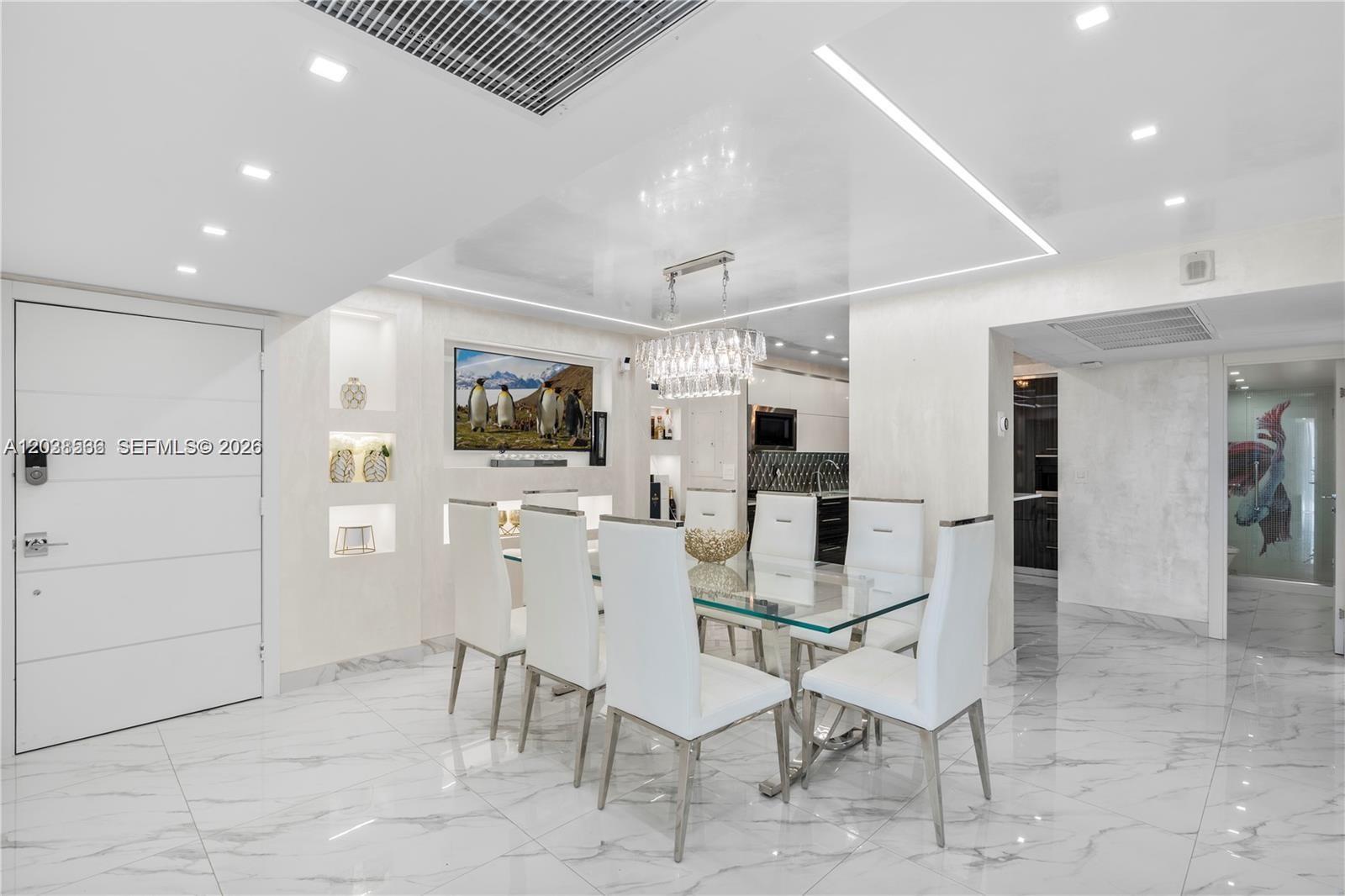 2030 S Ocean Drive 2127