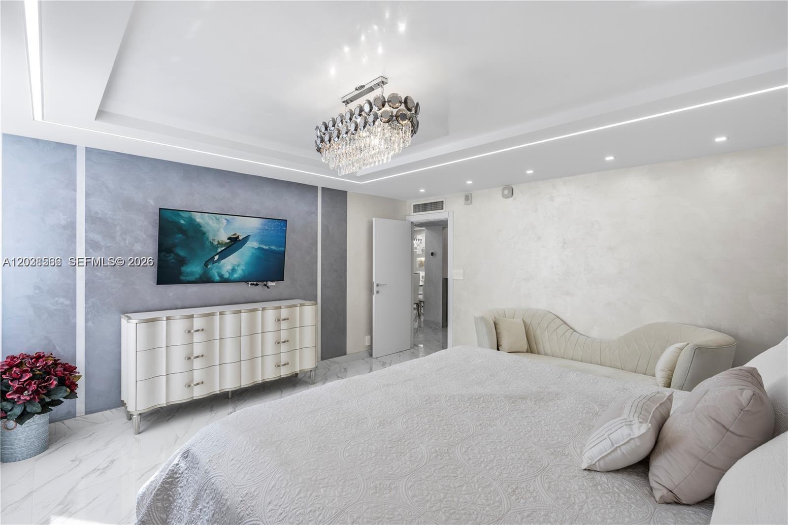 2030 S Ocean Drive 2127