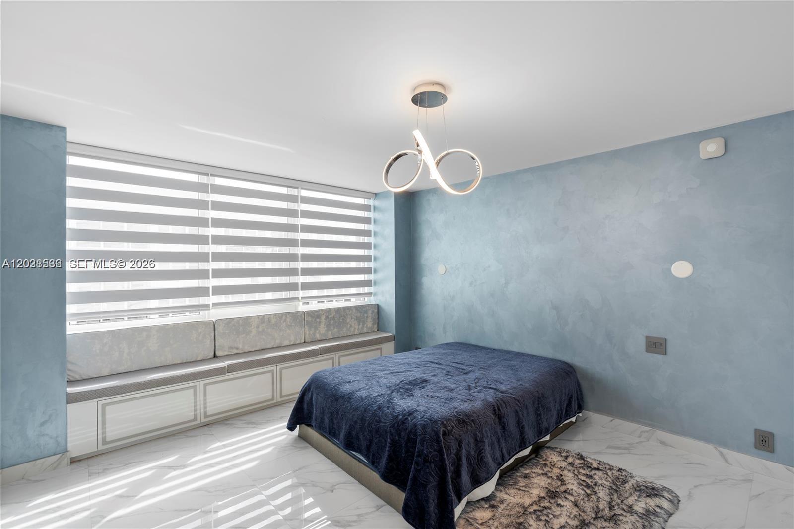 2030 S Ocean Drive 2127