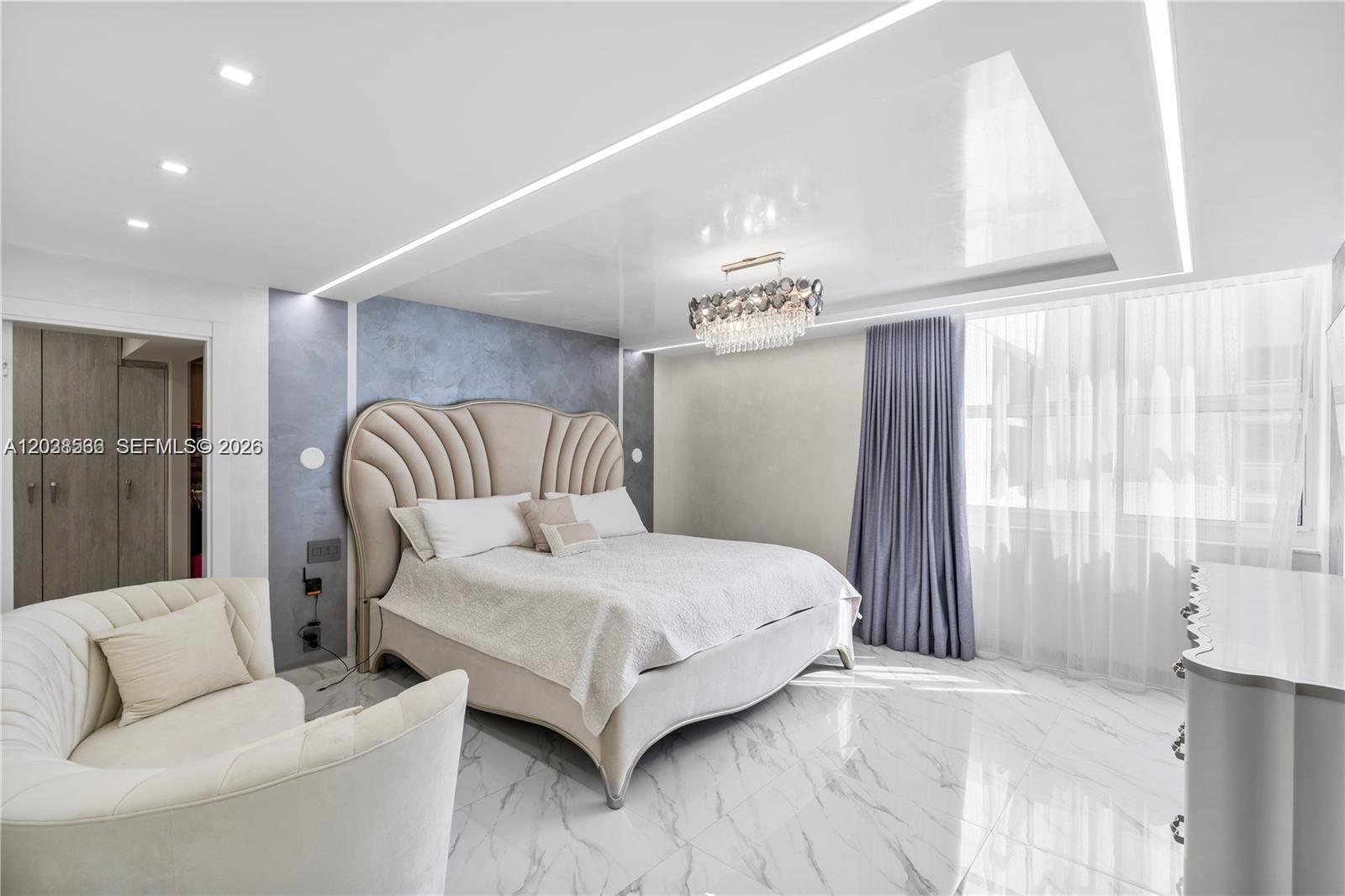 2030 S Ocean Drive 2127