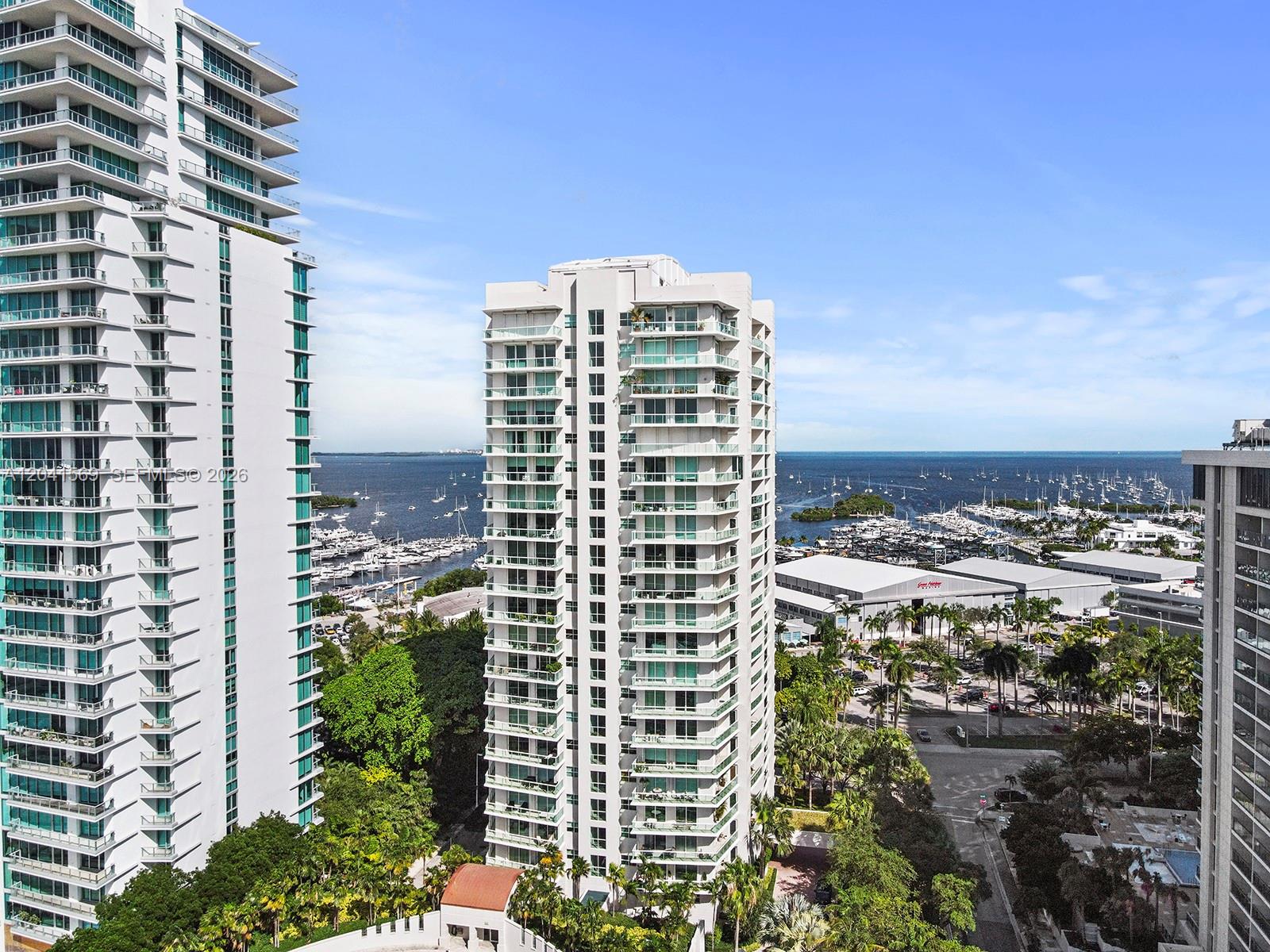 2645 S Bayshore Dr # 304