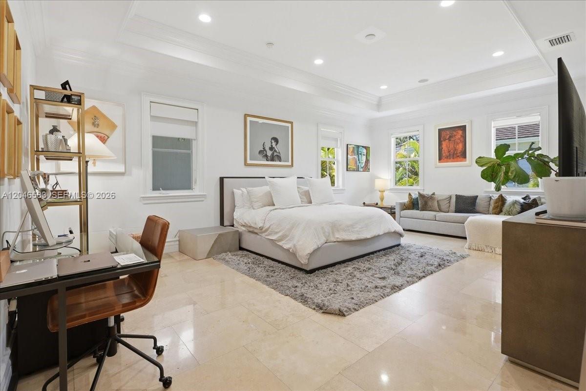 4734 Sunset Drive