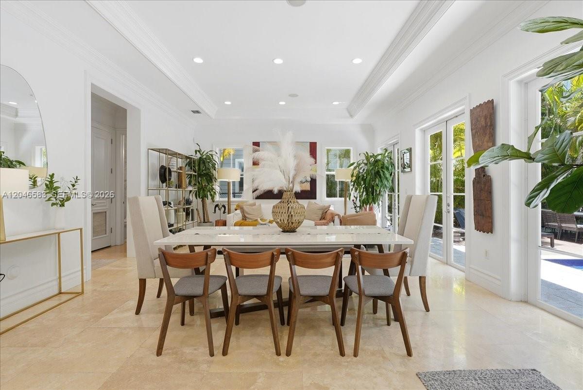 4734 Sunset Drive
